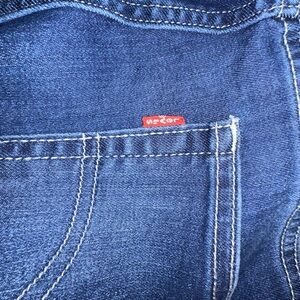Levis